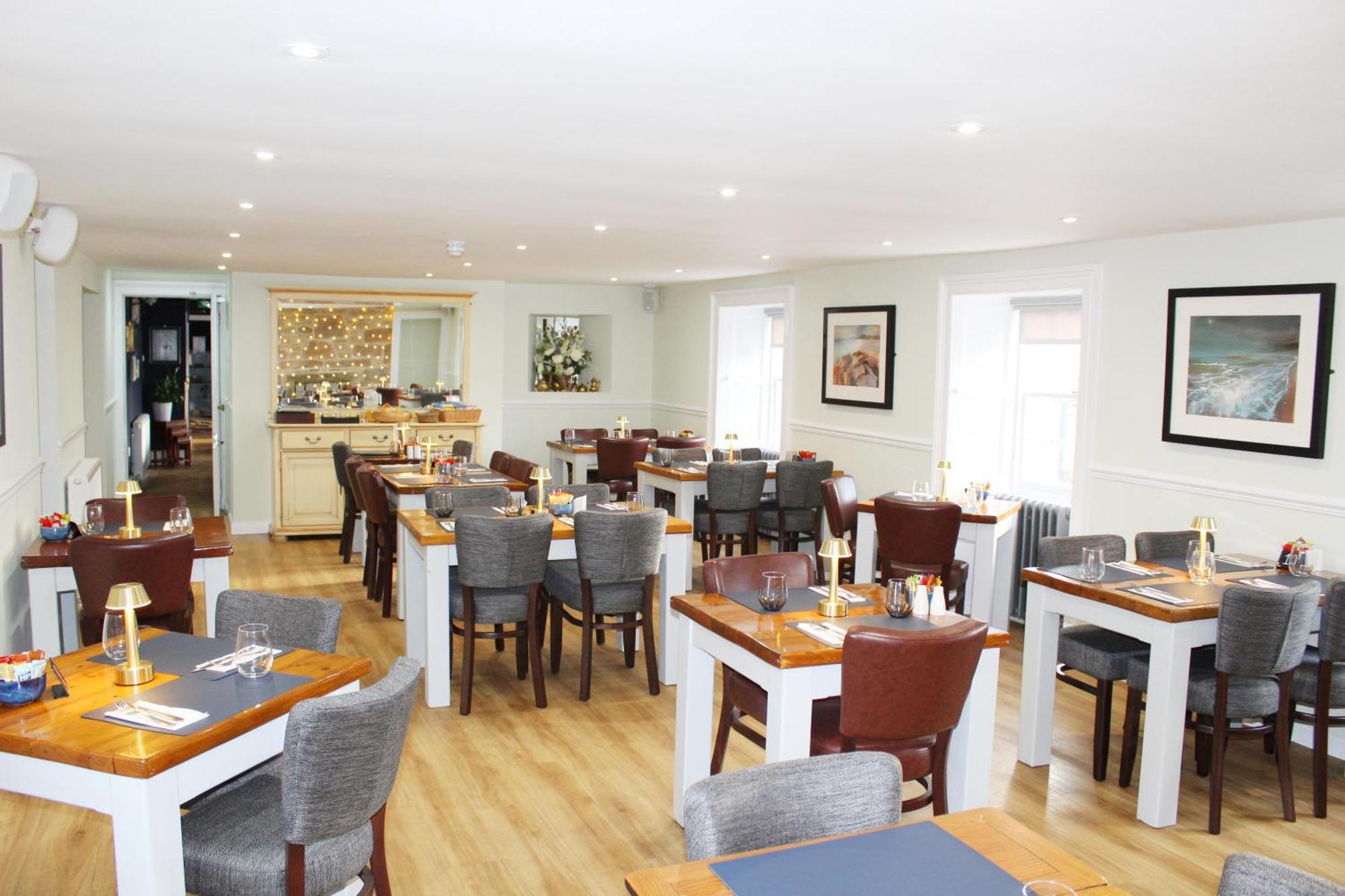 Conon Hotel Dingwall Exterior photo